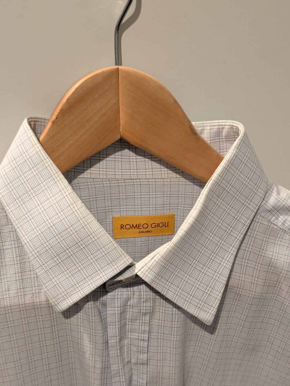 Romeo Gigli Men’s Light Gray Windowpane Dress Shirt